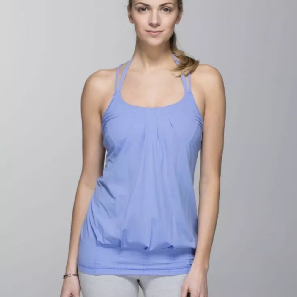 Lululemon athletica Flow and Go Activewear Tank Top Women’s Size 4 Blue